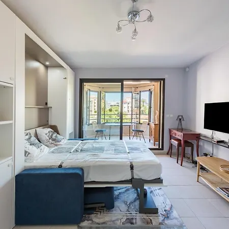 Beau Studio Véranda à deux pas de la mer - parking inclus Juan-les-Pins Extérieur photo