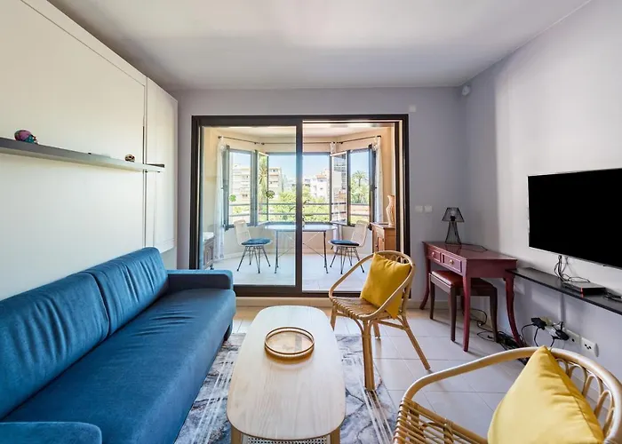Beau Studio Veranda A Deux Pas De La Mer - Parking Inclus